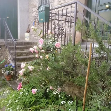 ベッド・アンド・ブレックファスト Alle Ortensie Blu Sesta Godano