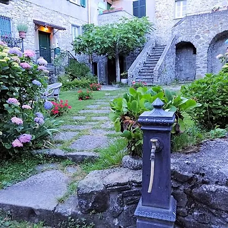 Alle Ortensie Blu 3* Sesta Godano